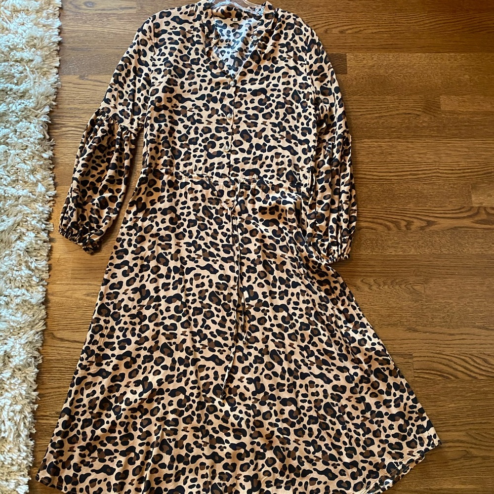 Leopard midi dress